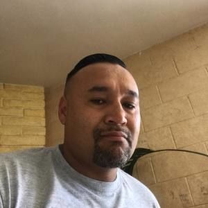 Meet your Posher, Eduardo